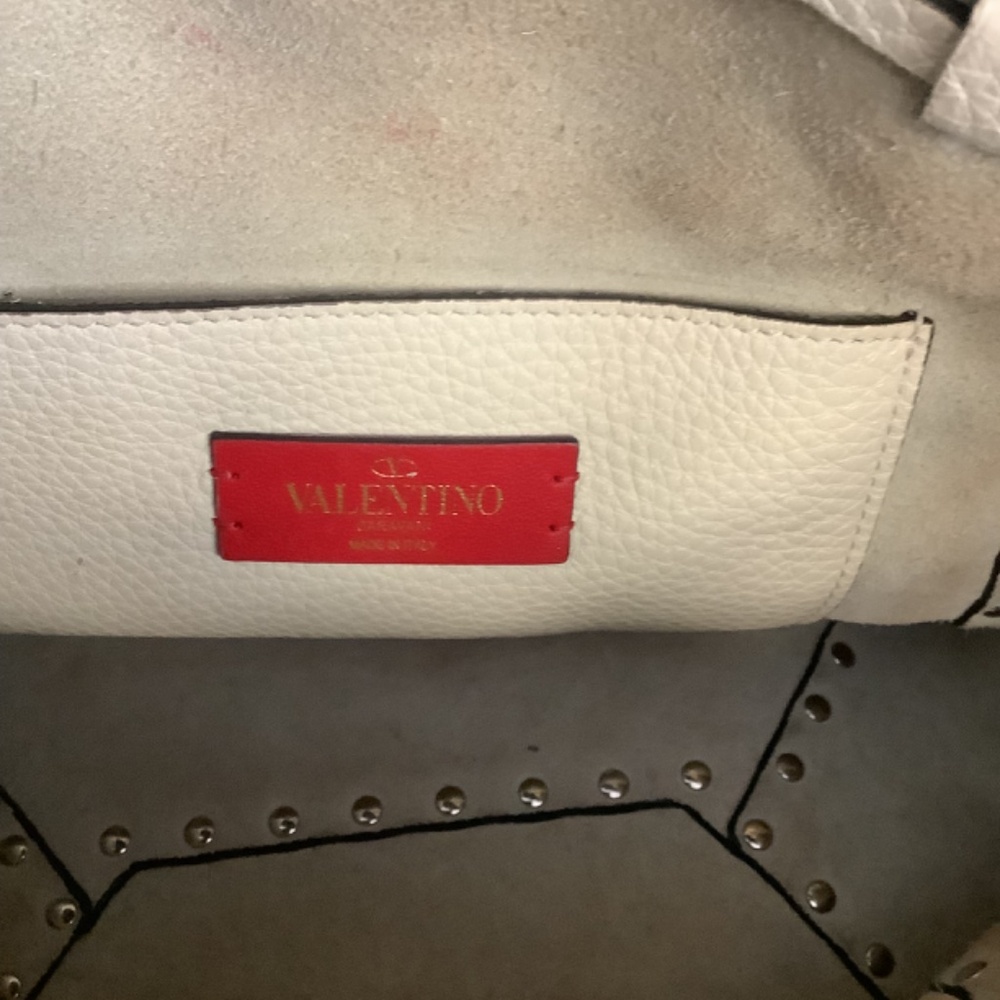 Valentino Rockstud Bucket Bag - Picture 5 of 6